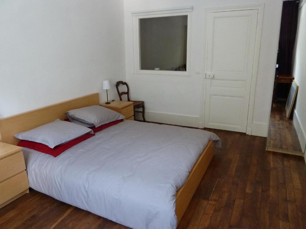 Les Carres Apartment Versailles